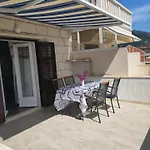 Orhideja, Bol,otok Brac